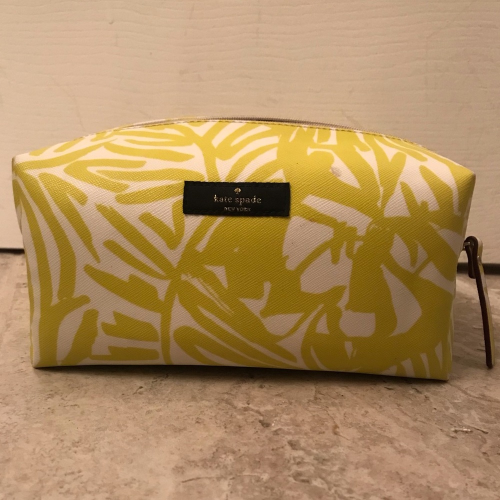 EUC Kate Spade lime travel bag
